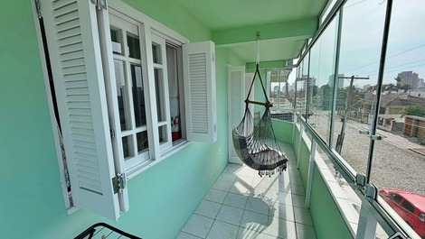 RÉVEILLON 2027 - APARTAMENTO C/ 2 QUARTOS - 3 QUADRAS - PRAIA DA CAL