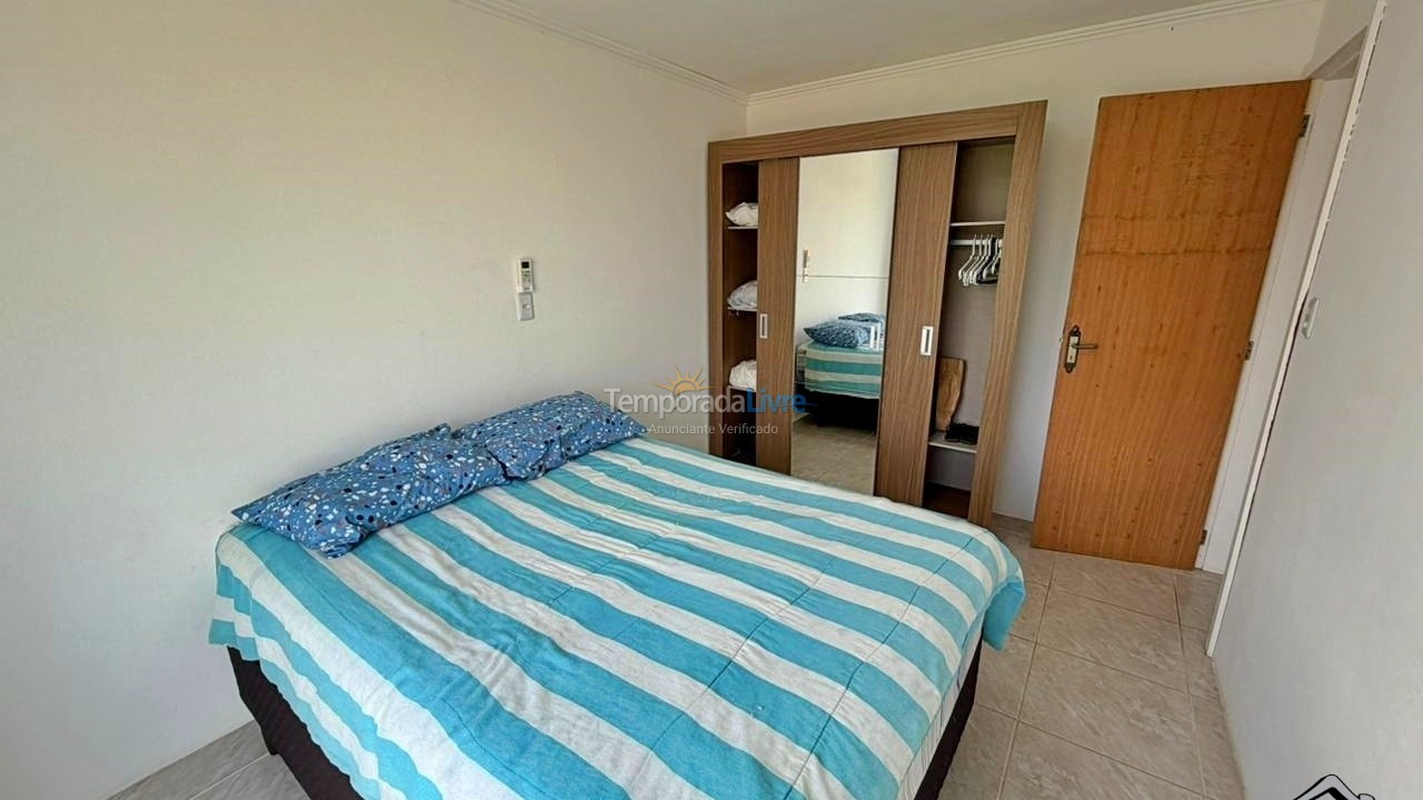 Apartamento para aluguel de temporada em Torres (Praia da Cal)