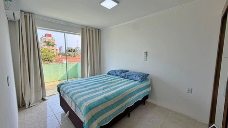 RÉVEILLON 2027 - APARTAMENTO C/ 2 QUARTOS - 3 QUADRAS - PRAIA DA CAL