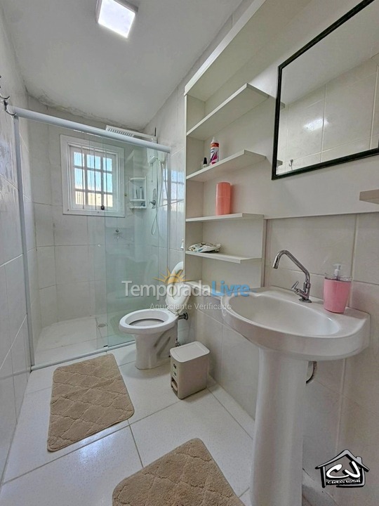 Apartamento para aluguel de temporada em Torres (Praia da Cal)
