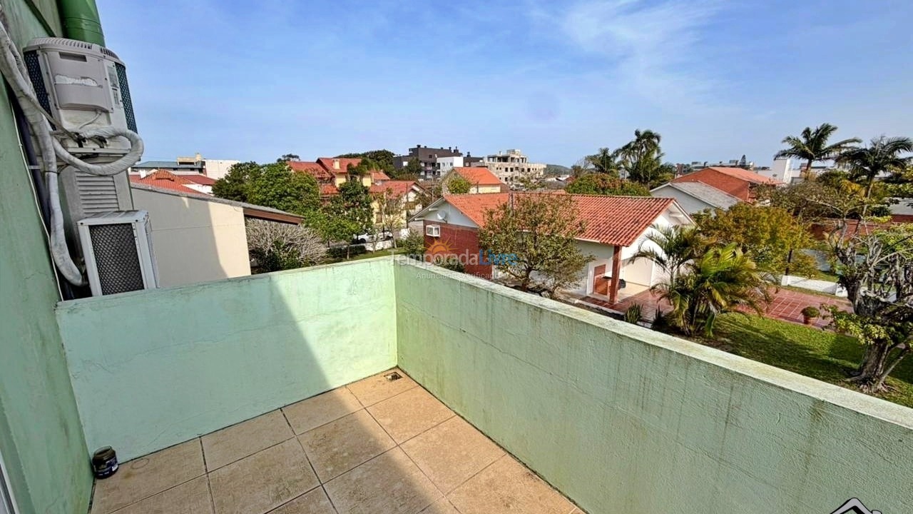 Apartamento para aluguel de temporada em Torres (Praia da Cal)