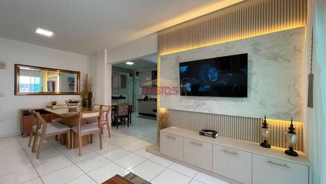 Magnífico apartamento en primera línea de playa en alquiler en Meia Praia.