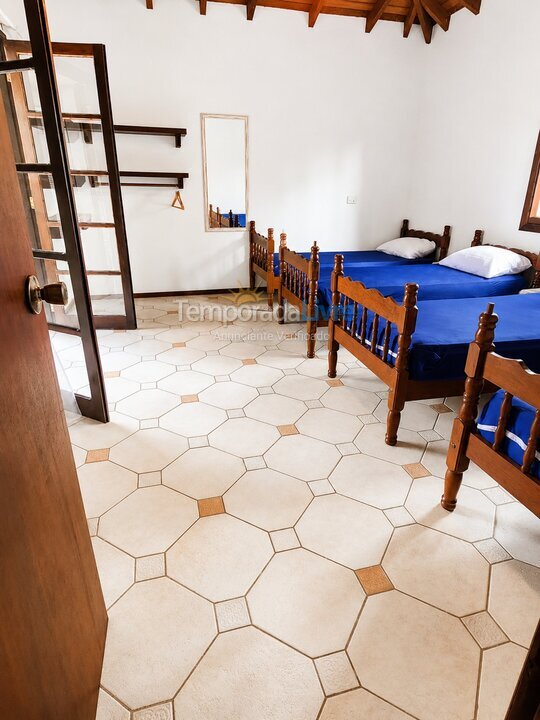 Apartment for vacation rental in São Sebastião (Praia da Baleia)