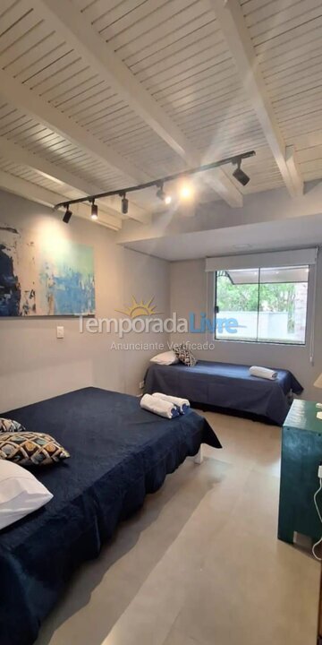 Casa para alquiler de vacaciones em São Sebastião (Praia da Baleia)