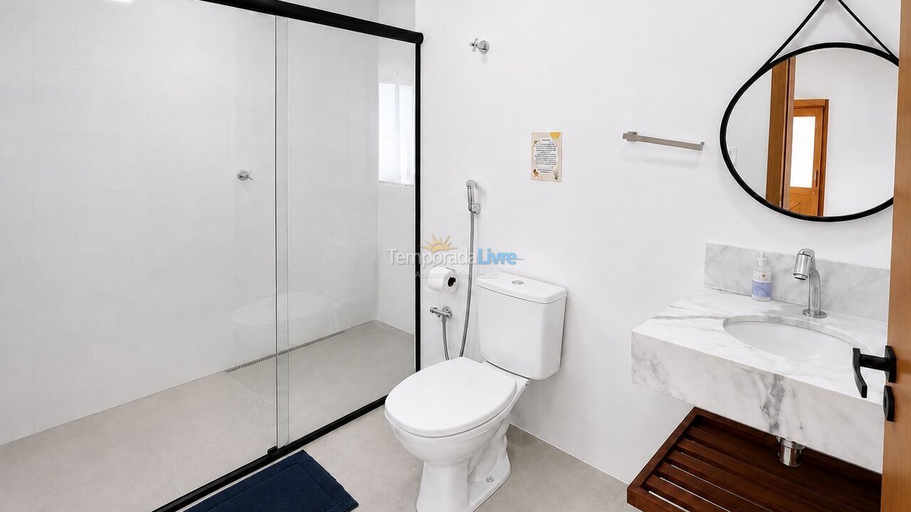 Casa para alquiler de vacaciones em São Sebastião (Praia da Baleia)