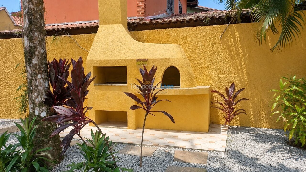 Apartment for vacation rental in São Sebastião (Praia da Baleia)