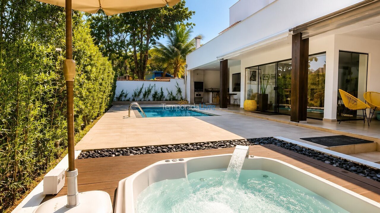 Casa para alquiler de vacaciones em São Sebastião (Praia da Baleia)