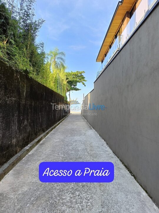Casa para alquiler de vacaciones em São Sebastião (Praia da Baleia)