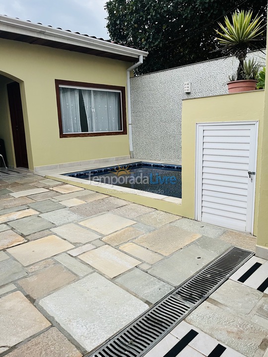 Casa para aluguel de temporada em Ubatuba (Estufa1)
