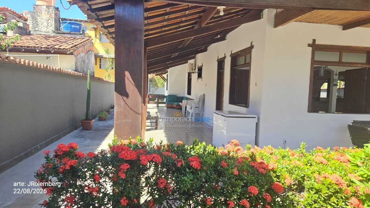Casa para aluguel de temporada em Ilhéus (Cond Aguas de Olivenca)