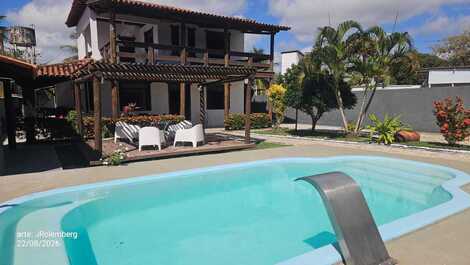 Casa Confortável em Condomínio à Beira-Mar em Ilhéus!