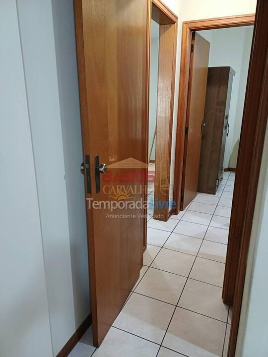 Apartamento para aluguel de temporada em Itapema (Meia Praia)