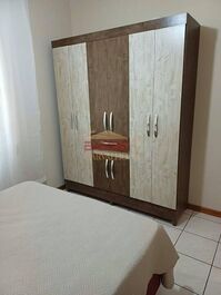 APARTAMENTO PERTO DO MAR EM MEIA PRAIA, ITAPEMA SC