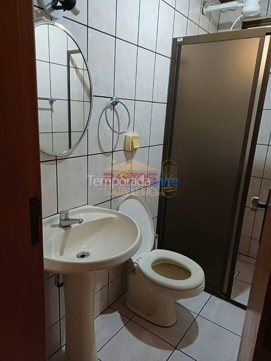 Apartamento para aluguel de temporada em Itapema (Meia Praia)