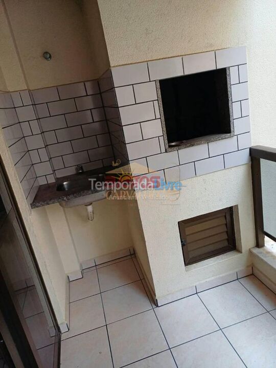 Apartamento para aluguel de temporada em Itapema (Meia Praia)