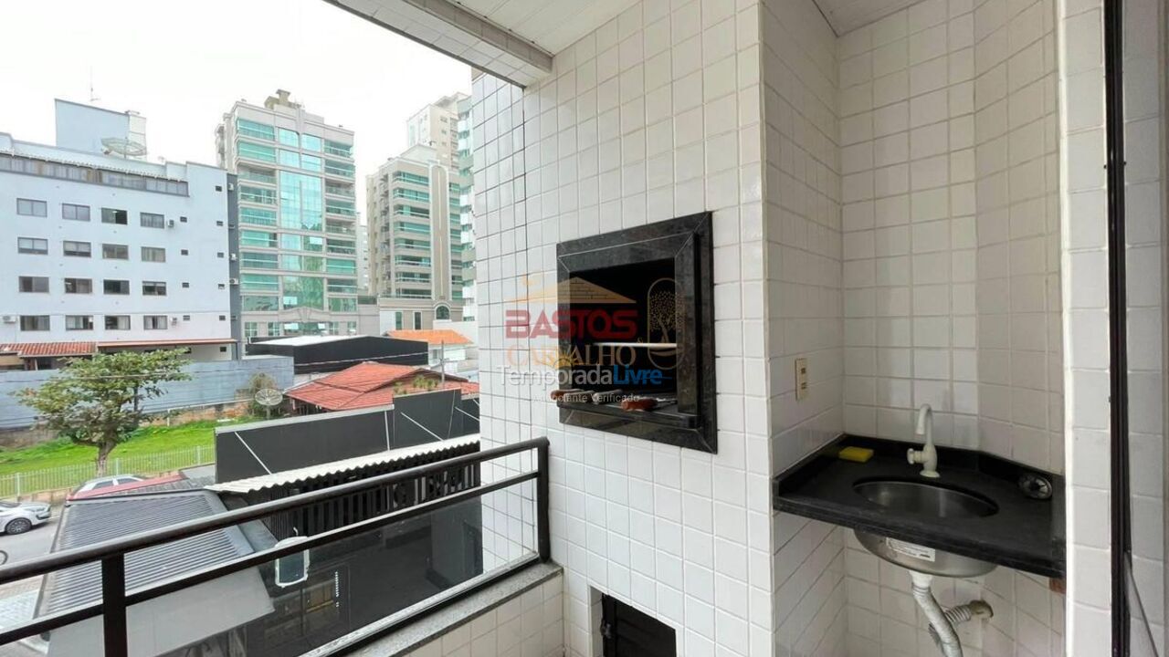 Apartment for vacation rental in Itapema (Meia Praia)