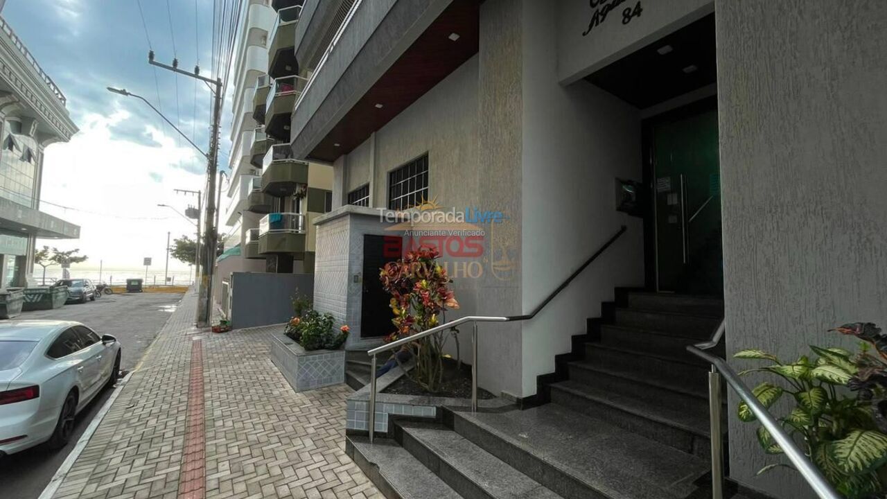 Apartamento para aluguel de temporada em Itapema (Meia Praia)