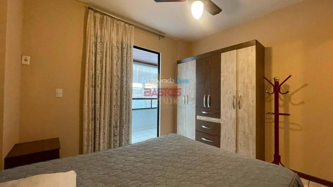 Apartamento para aluguel de temporada em Itapema (Meia Praia)