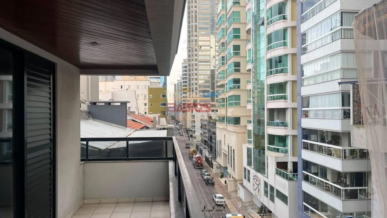 Apartamento para aluguel de temporada em Itapema (Meia Praia)