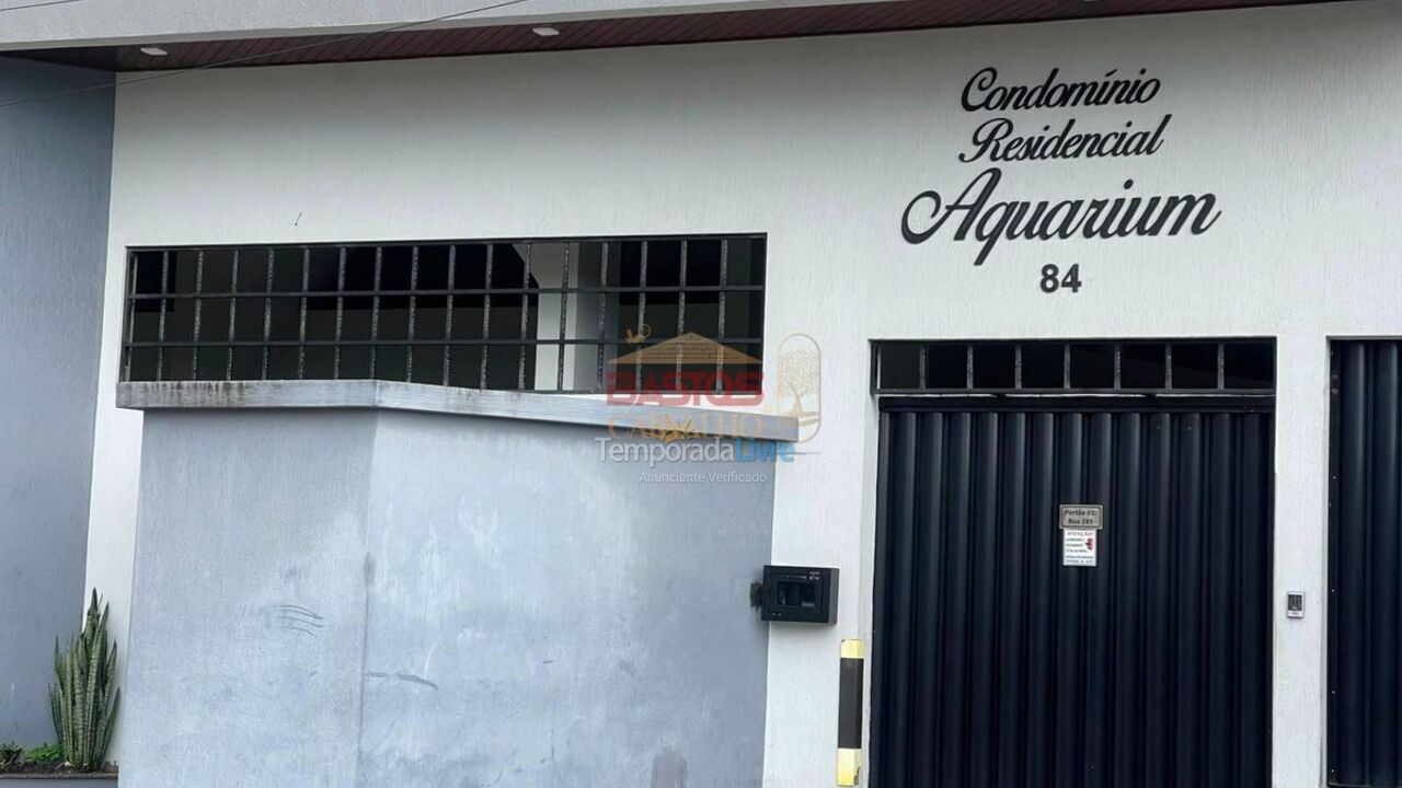 Apartamento para aluguel de temporada em Itapema (Meia Praia)
