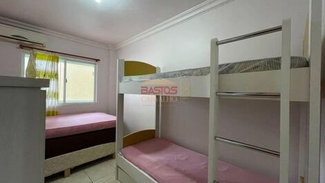 PRECIOSO APARTAMENTO PARA ALQUILER DE TEMPORADA EN MEIA PRAIA, ITAPEMA/SC