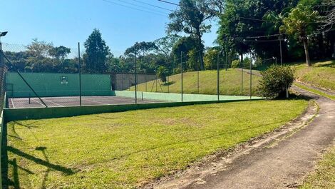Sítio Juquitiba – Descanso, Piscina e Área Verde