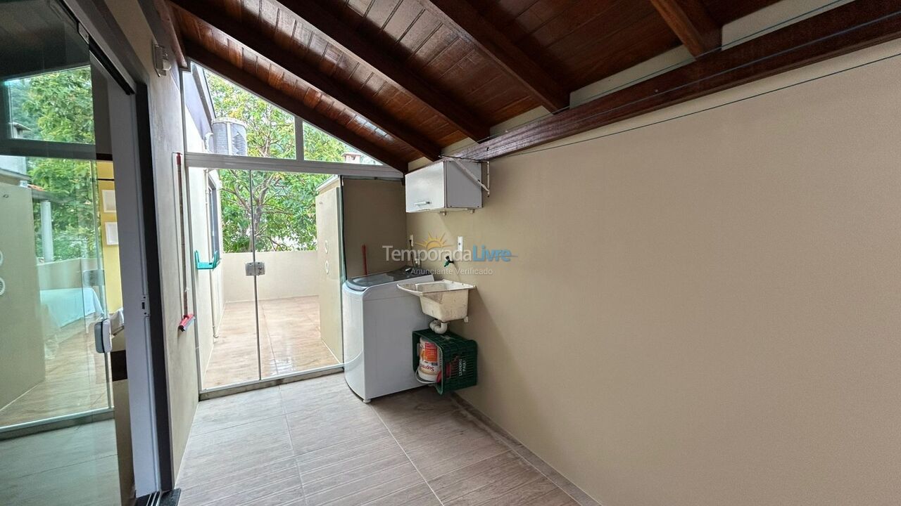 House for vacation rental in Bombinhas (Canto Grande)