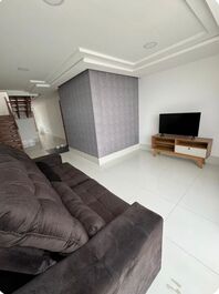 4-Bedroom Penthouse with Full View