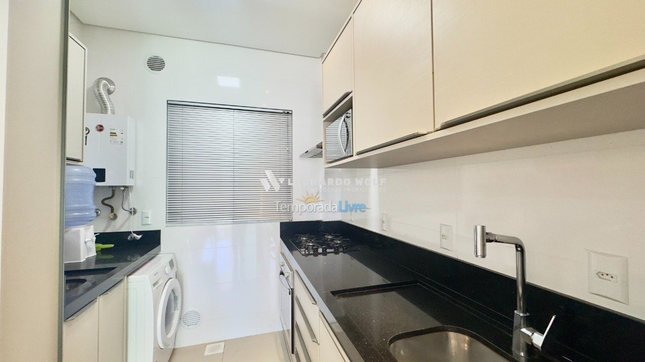 Apartamento para alquiler de vacaciones em Governador Celso Ramos (Praia de Palmas)