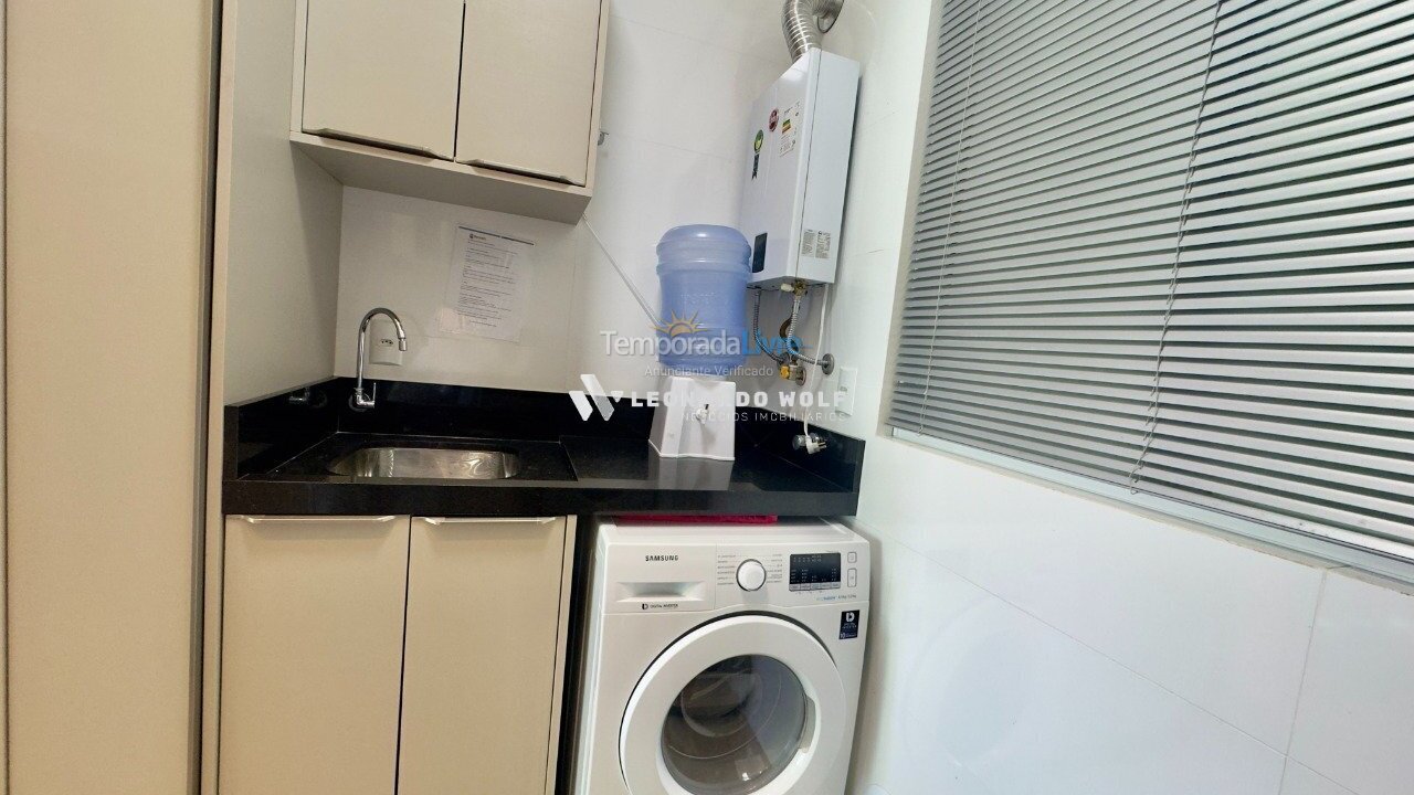 Apartamento para alquiler de vacaciones em Governador Celso Ramos (Praia de Palmas)