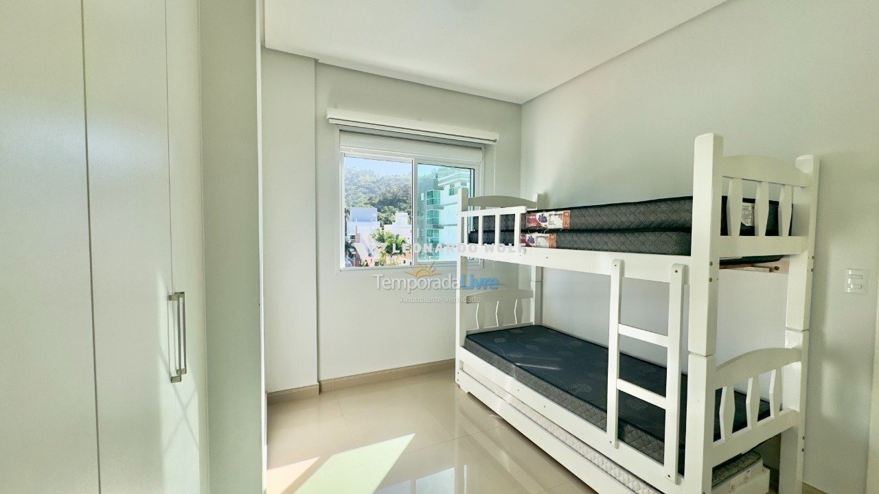 Apartamento para alquiler de vacaciones em Governador Celso Ramos (Praia de Palmas)