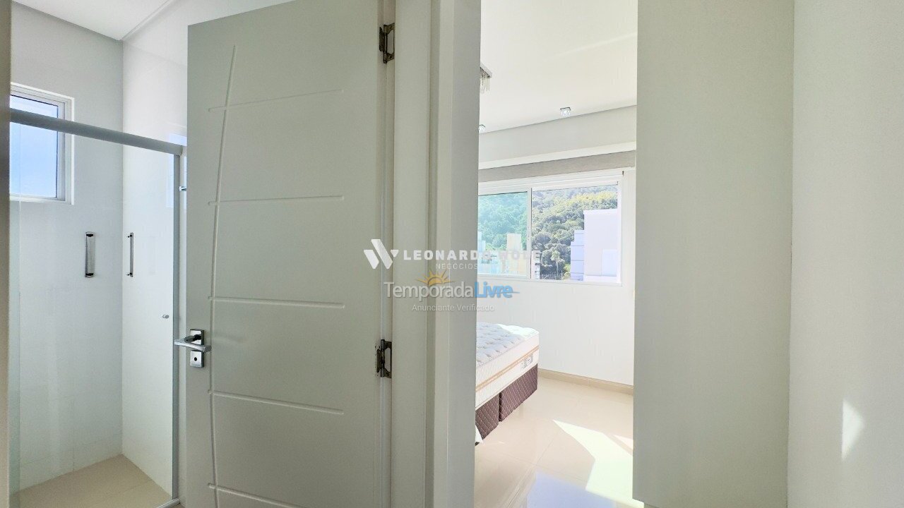 Apartamento para alquiler de vacaciones em Governador Celso Ramos (Praia de Palmas)