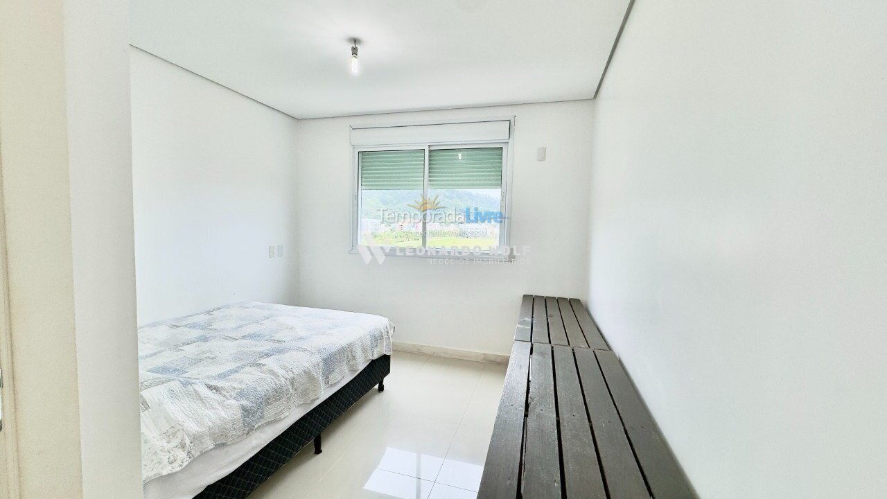 Apartment for vacation rental in Governador Celso Ramos (Praia de Palmas)