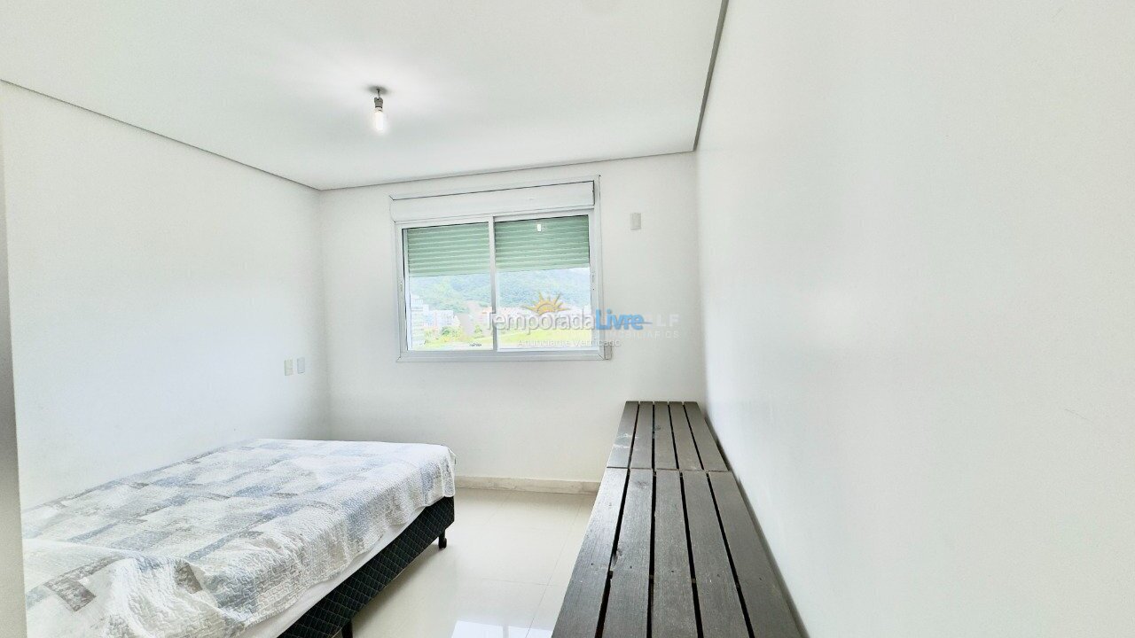 Apartment for vacation rental in Governador Celso Ramos (Praia de Palmas)