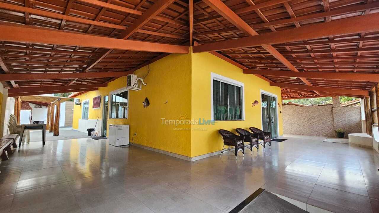 Casa para aluguel de temporada em Ilhéus (Cond Aguas de Olivenca)