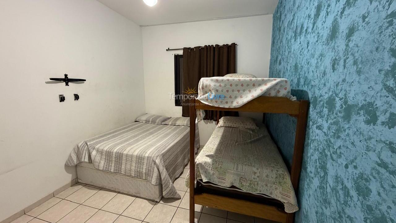Apartamento para aluguel de temporada em Guarapari (Praia do Morro)