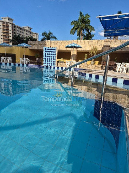 Apartamento para aluguel de temporada em Caldas Novas (Turista)