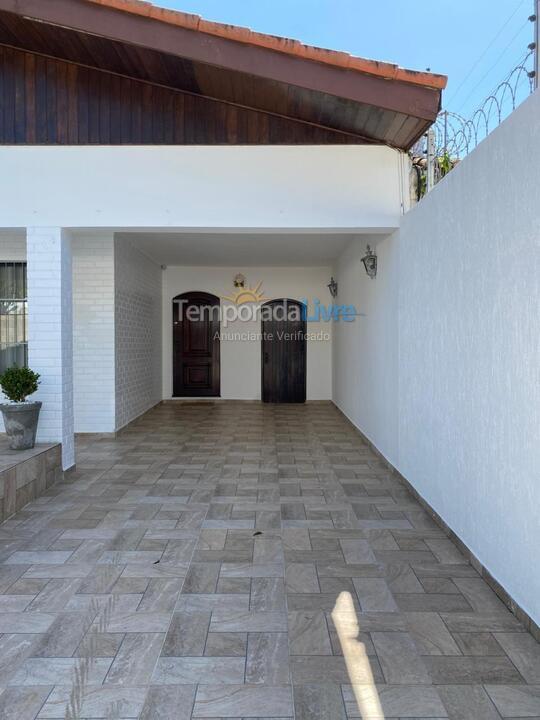 Casa para alquiler de vacaciones em Guarujá (Praia do Pernambuco)