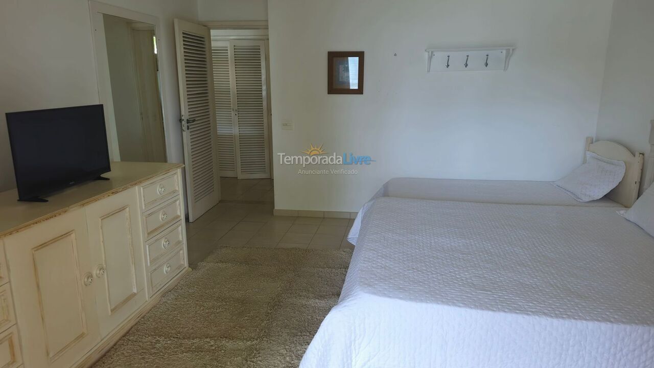 Casa para aluguel de temporada em Guarujá (Praia do Pernambuco)