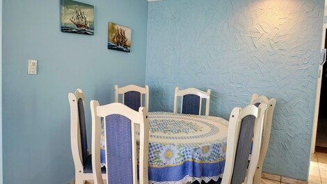 Mesa para 6 na sala