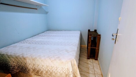 Quarto nr3 com cama de casal (ar condicionado)