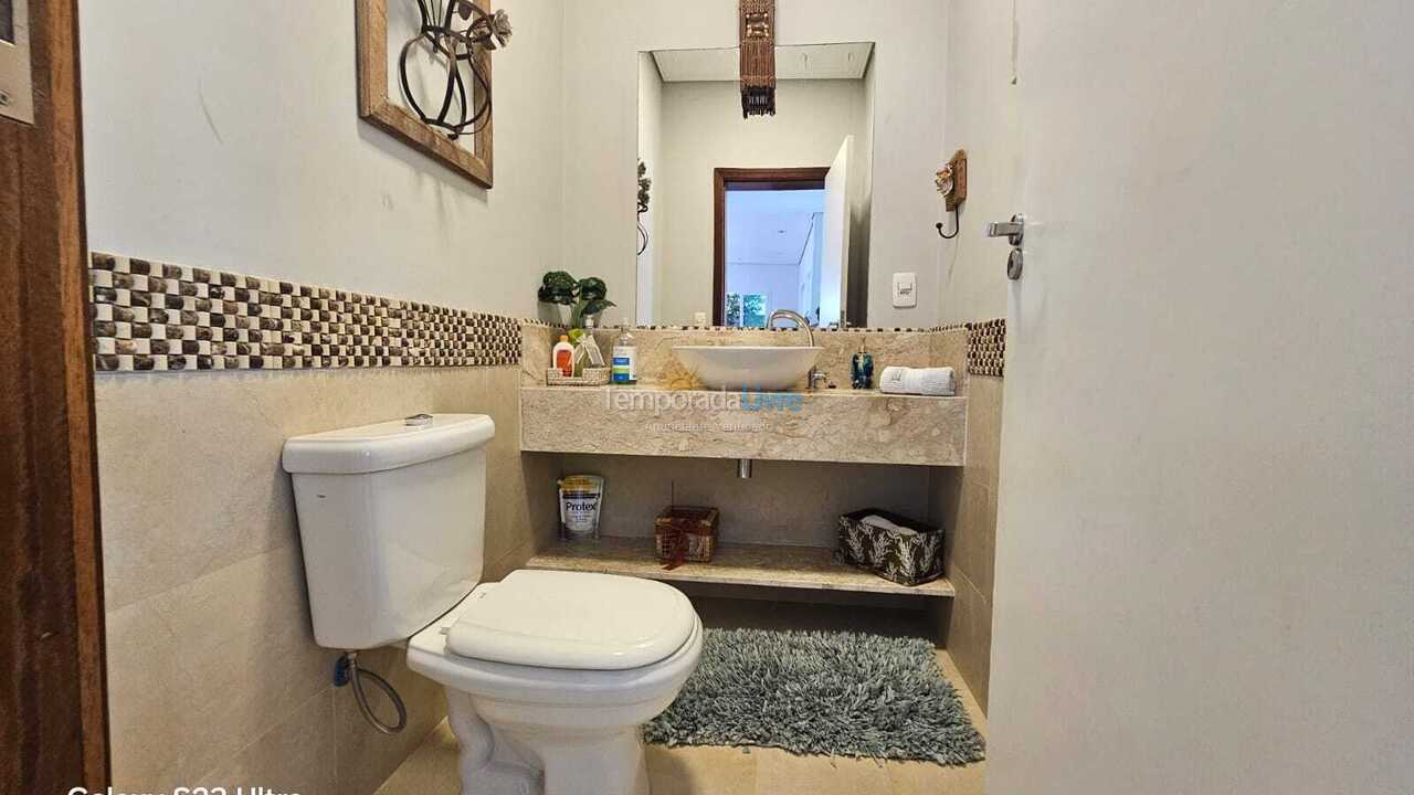 Casa para aluguel de temporada em Ubatuba (Lagoinha)