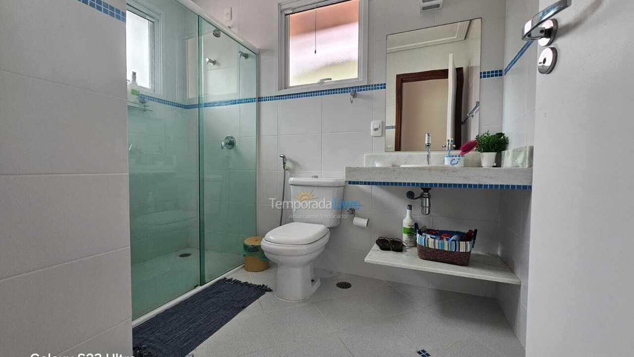 Casa para aluguel de temporada em Ubatuba (Lagoinha)