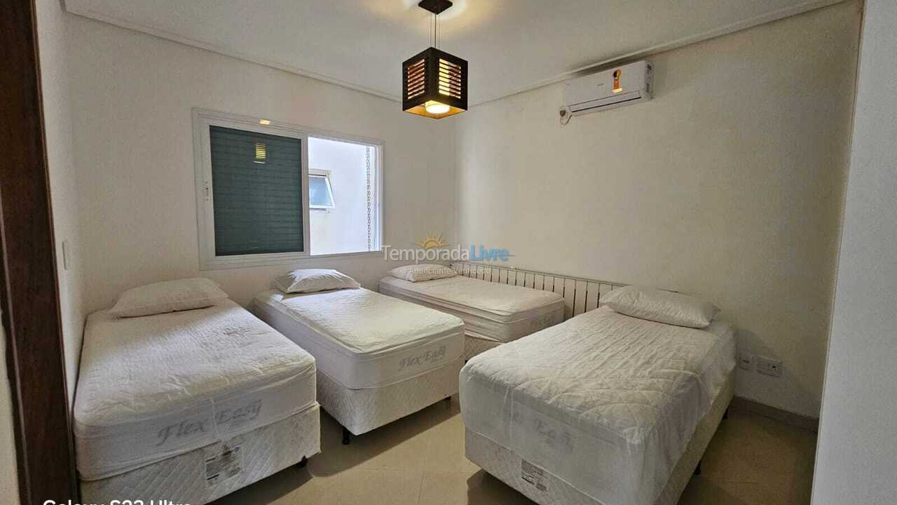 Casa para aluguel de temporada em Ubatuba (Lagoinha)