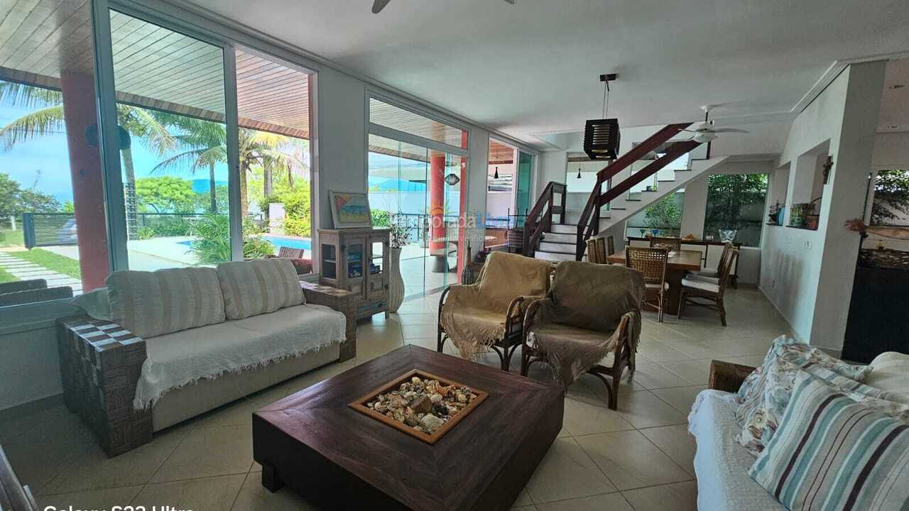 Casa para aluguel de temporada em Ubatuba (Lagoinha)