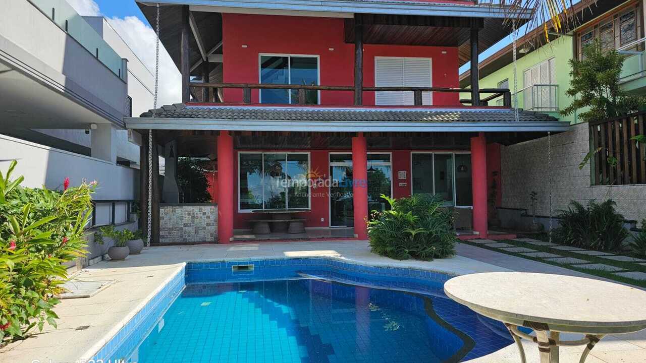 Casa para aluguel de temporada em Ubatuba (Lagoinha)