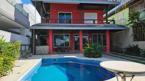 Casa a 100 metros da praia condomínio salga