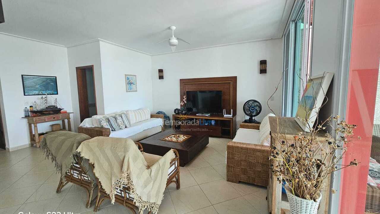 Casa para aluguel de temporada em Ubatuba (Lagoinha)