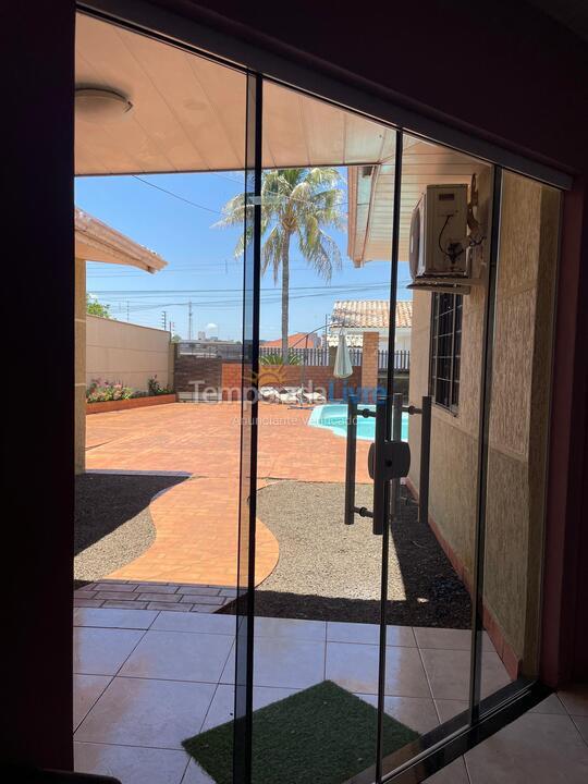 Apartamento para aluguel de temporada em Foz do Iguaçu (Jardim Panorama)