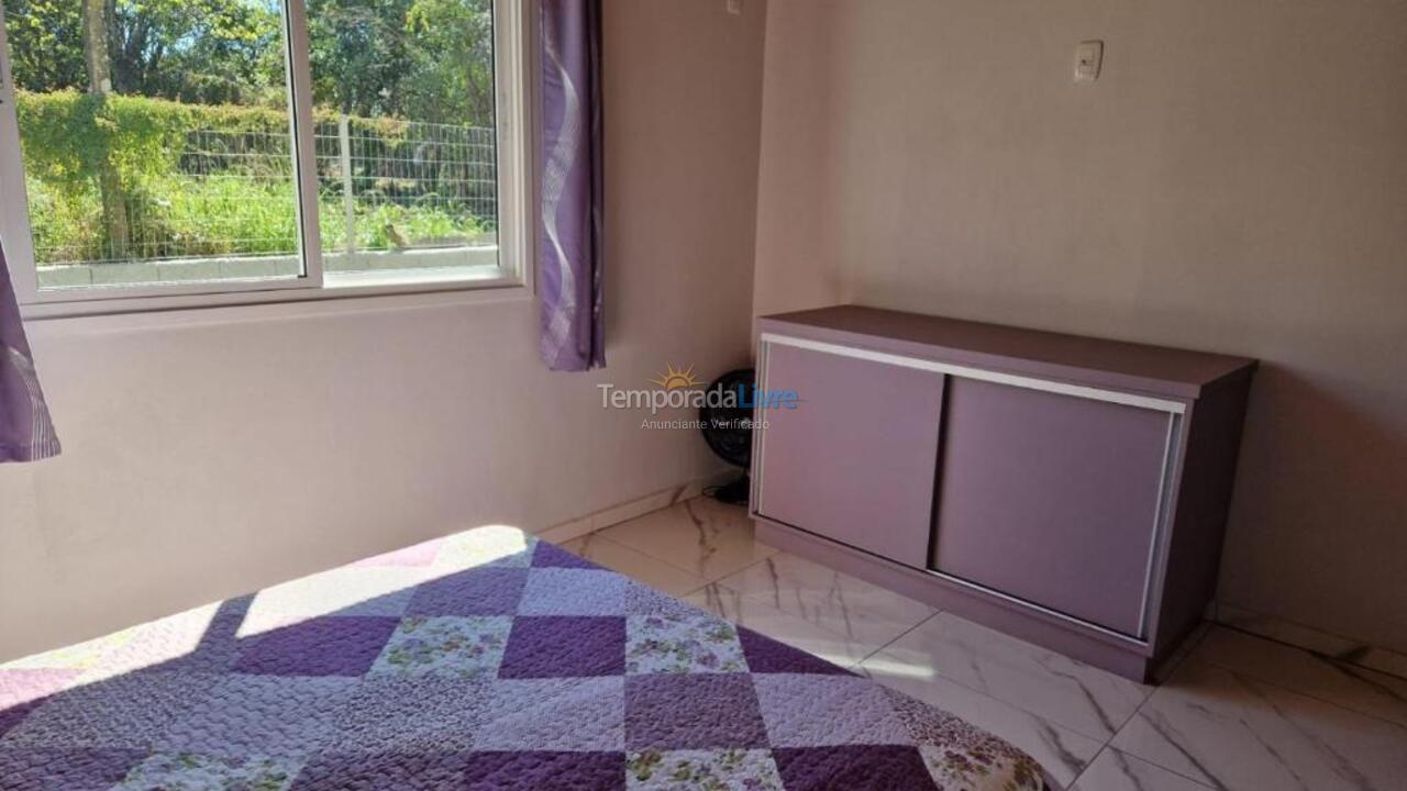 Casa para aluguel de temporada em Machadinho (Centro)